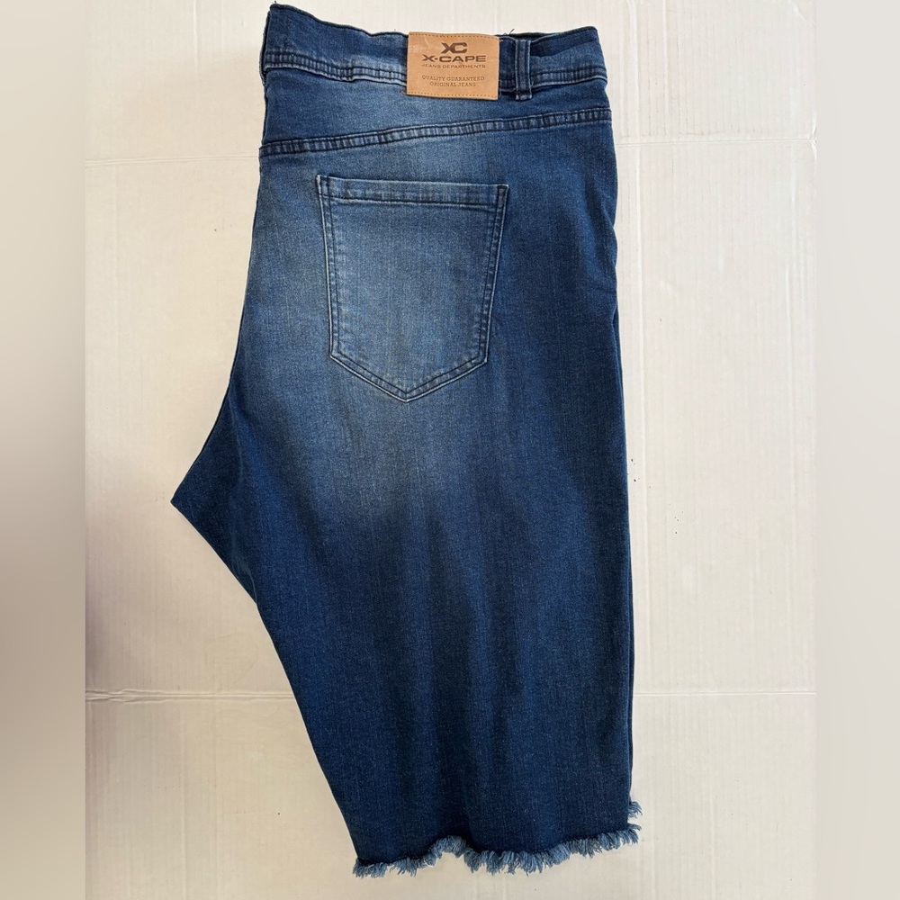 X-CAPE Medium Wash Distressed Shorts Size 48 - Picture 3 of 6